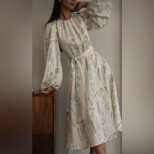 Jardinvue Floral Midi Dress Beige Small NWT IN PACKAGE